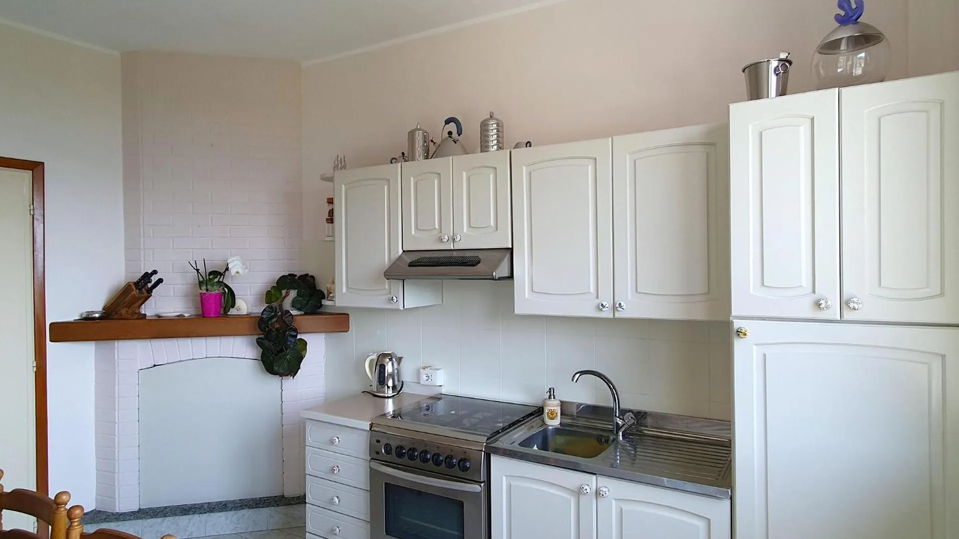 Holiday home Villa With Enchanting Garden Overlooking The Lake Luino